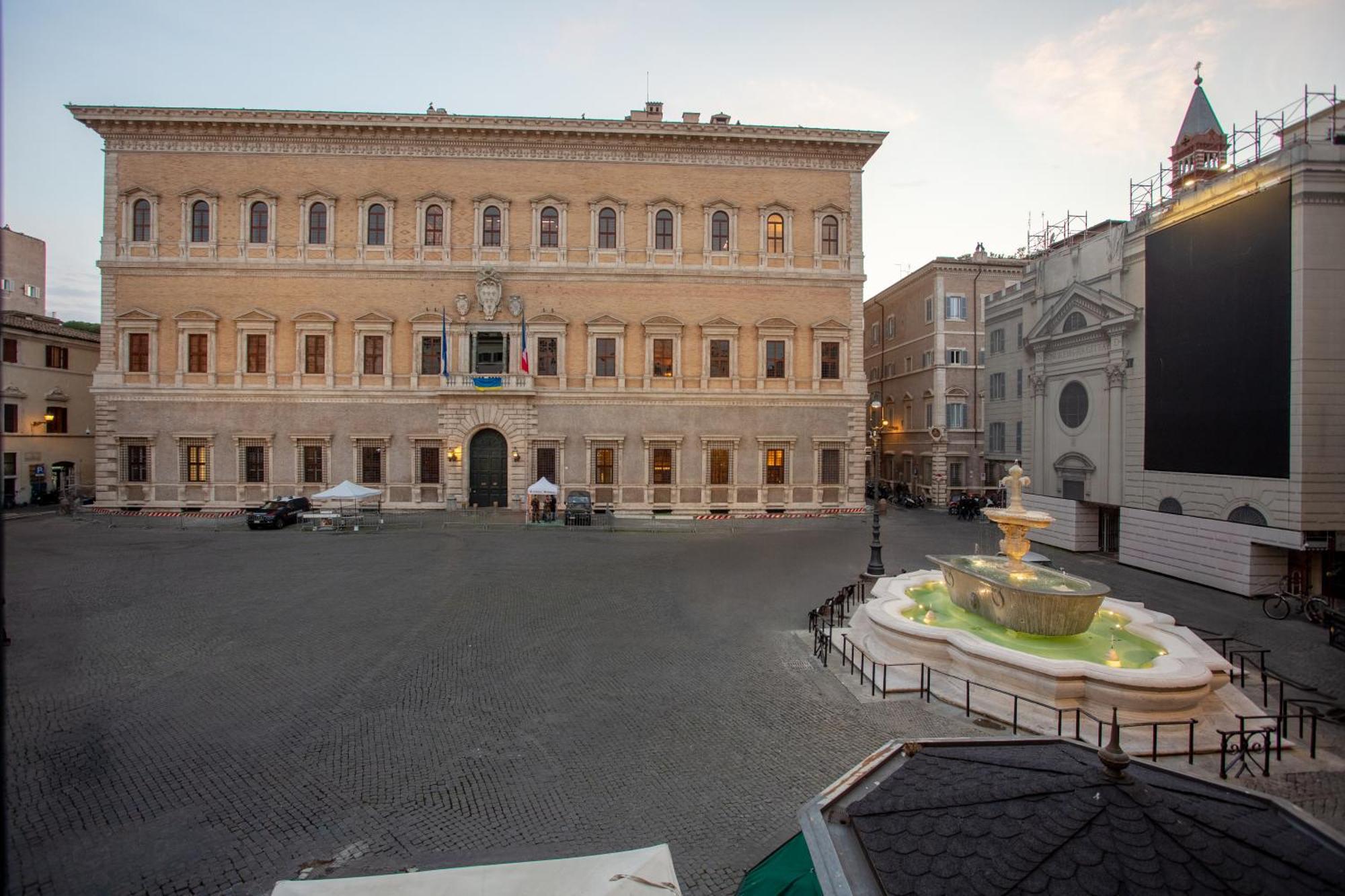 Апартаменты Casa Cristina In Piazza Farnese Рим Экстерьер фото